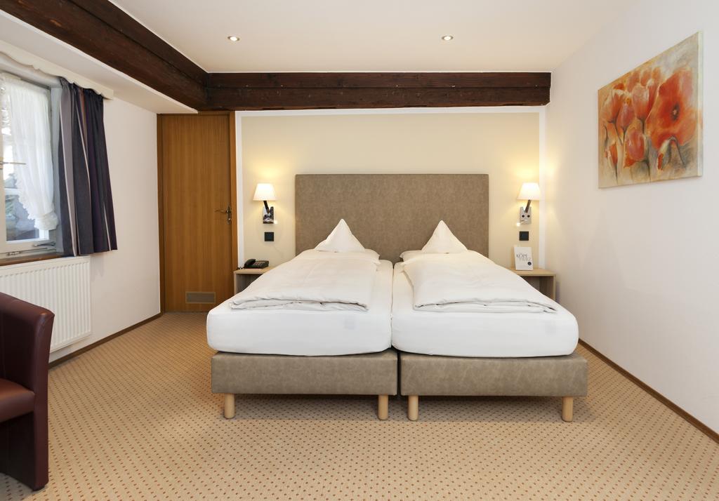 Romantik Hotel Johanniter-Kreuz Uberlingen Eksteriør billede